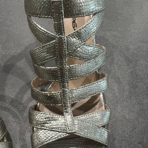 Via Spiga Silver Sandals - Size 7.5 - Picture 2 of 13